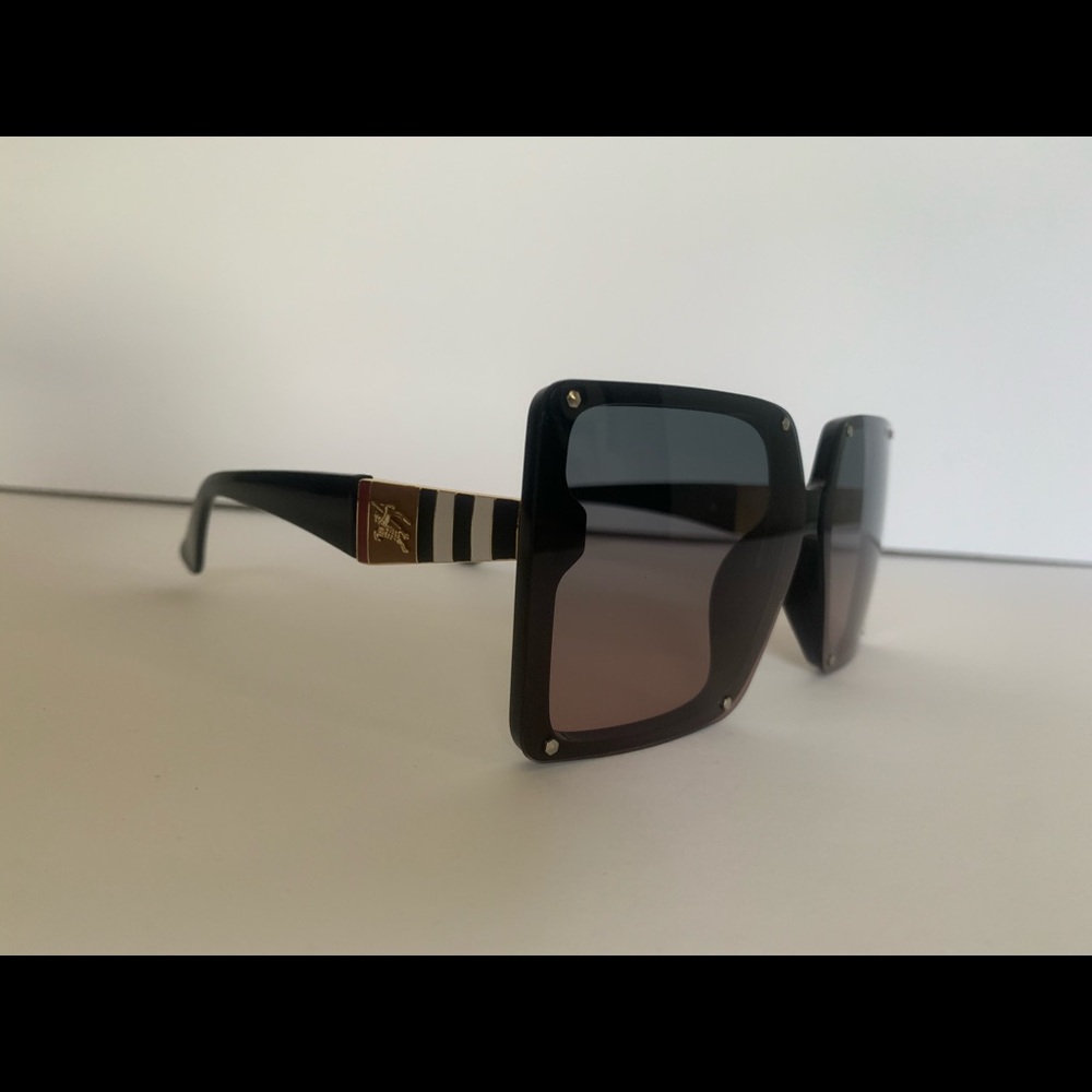 Burberry sunglasses